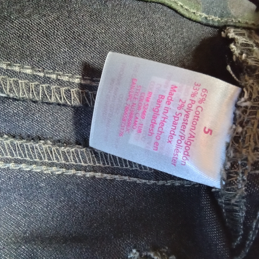 No Boundaries Triple Stack Camo Print Denim Jeggings Midrise Waist. - Picture 5 of 6